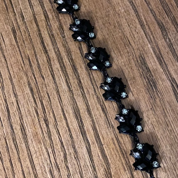 Jewelry - Beautiful black, gray, & silver crystal bracelet.